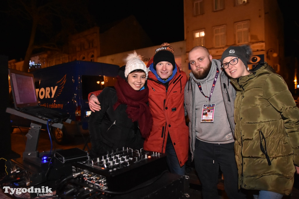 WOŚP Tuchola cz. 2: zbiórka i światełko do nieba