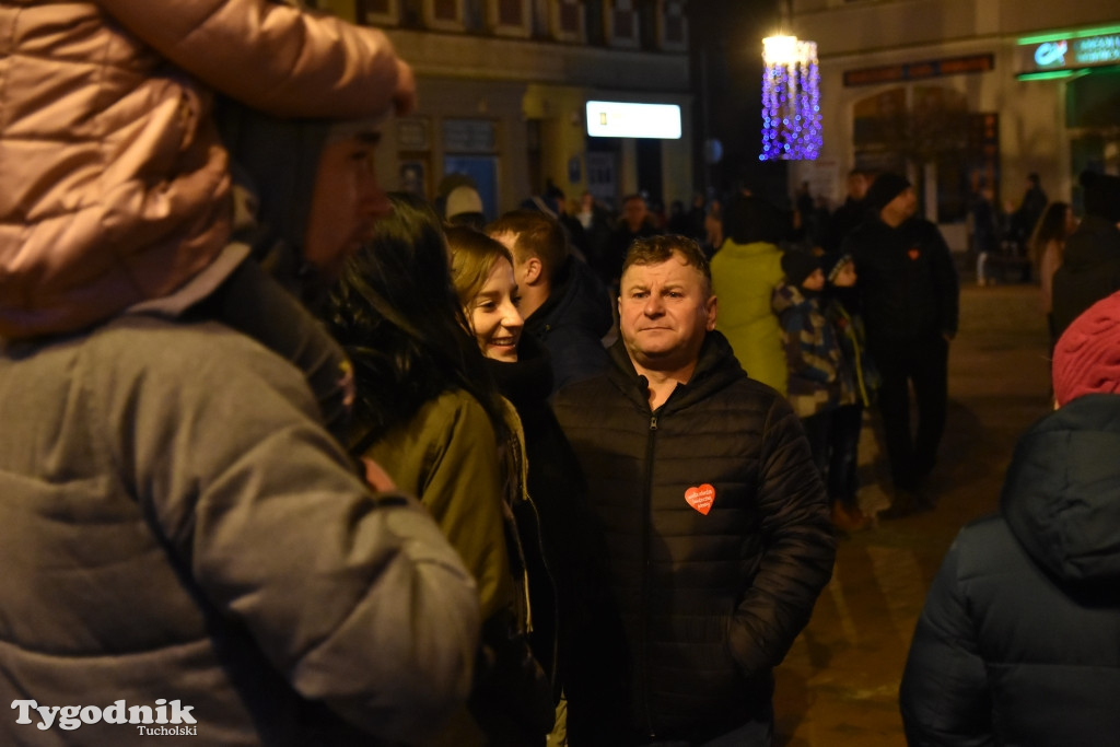 WOŚP Tuchola cz. 2: zbiórka i światełko do nieba