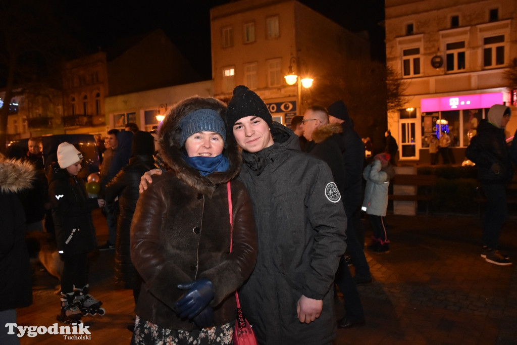WOŚP Tuchola cz. 2: zbiórka i światełko do nieba