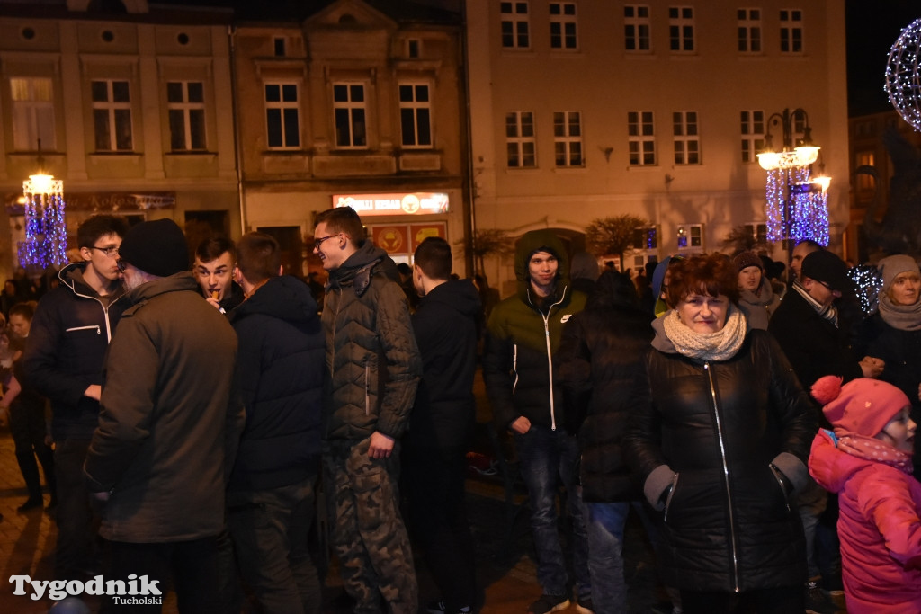 WOŚP Tuchola cz. 2: zbiórka i światełko do nieba