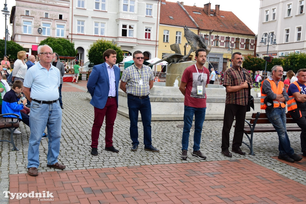 Ławeczka w Tucholi