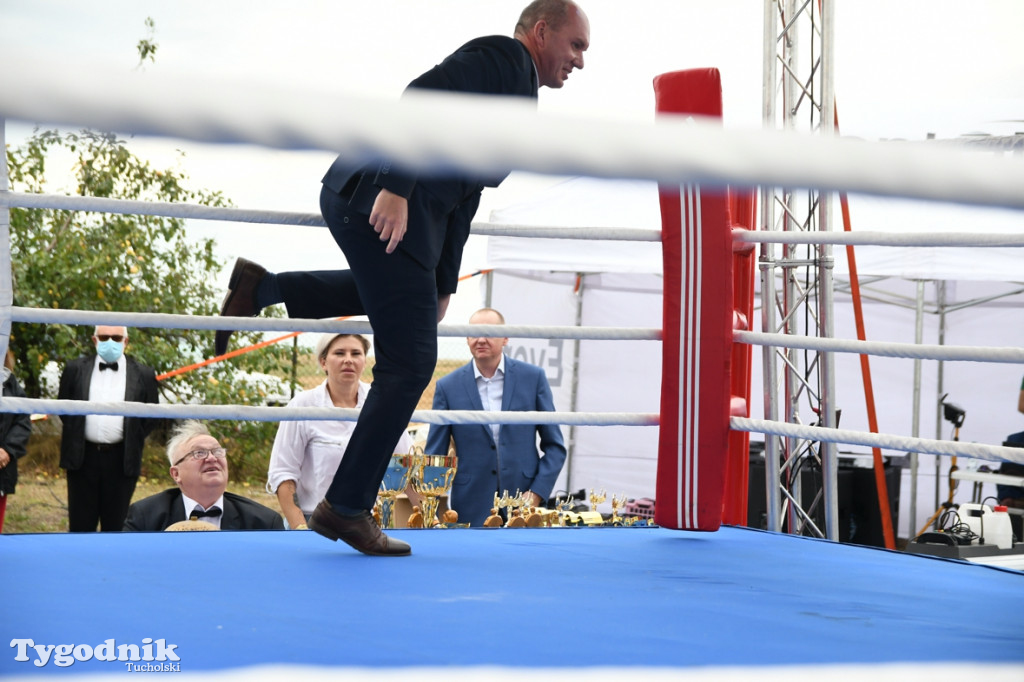 Gala boksu w Żalnie (28.08.2020). Restauracja w Borach