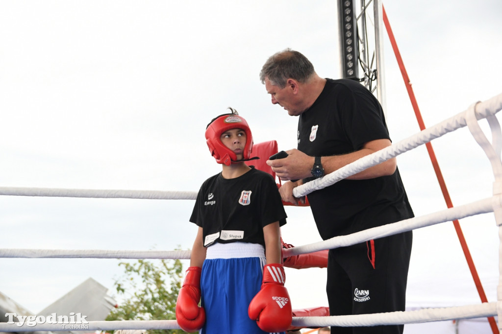 Gala boksu w Żalnie (28.08.2020). Restauracja w Borach