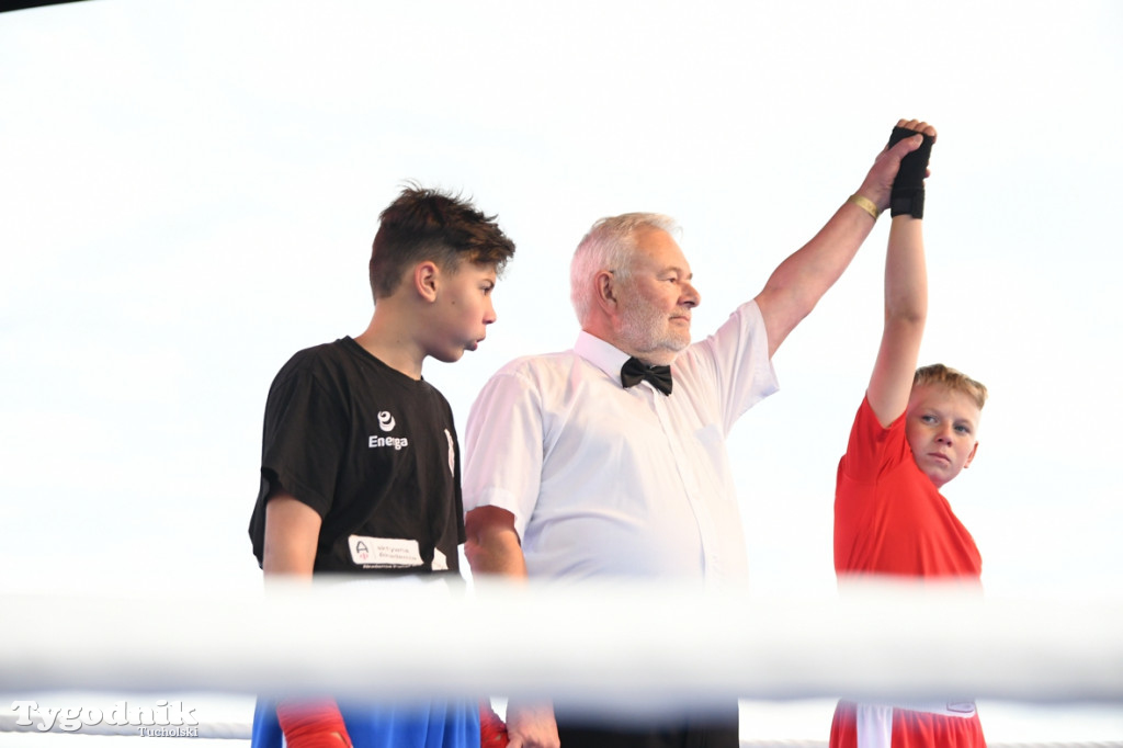 Gala boksu w Żalnie (28.08.2020). Restauracja w Borach