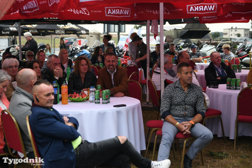 Gala boksu w Żalnie (28.08.2020). Restauracja w Borach