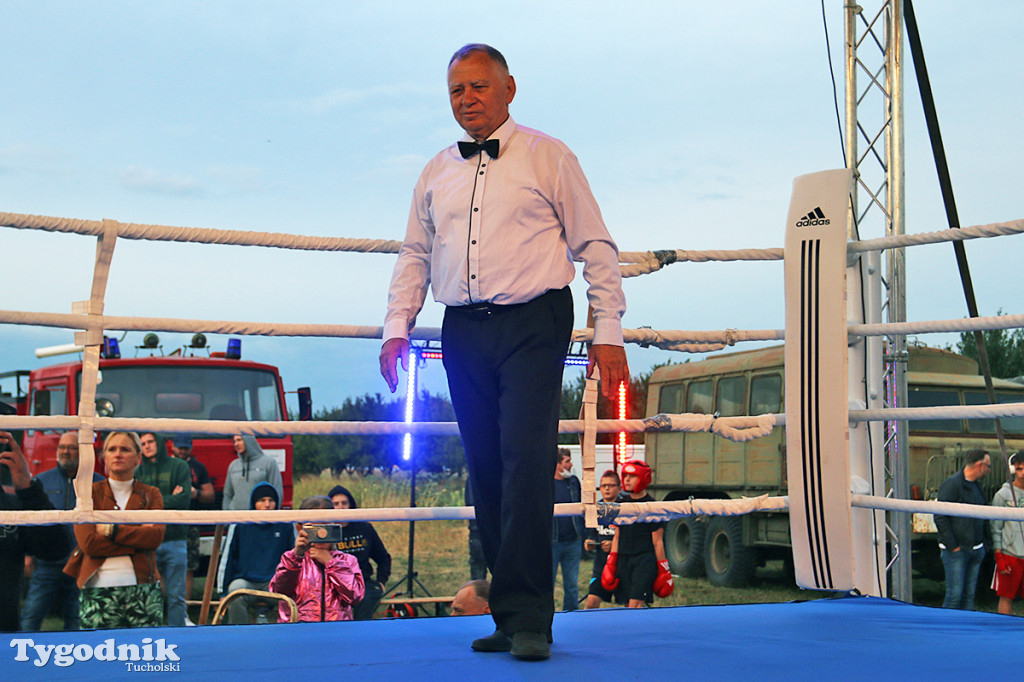 Gala boksu w Żalnie (28.08.2020). Restauracja w Borach