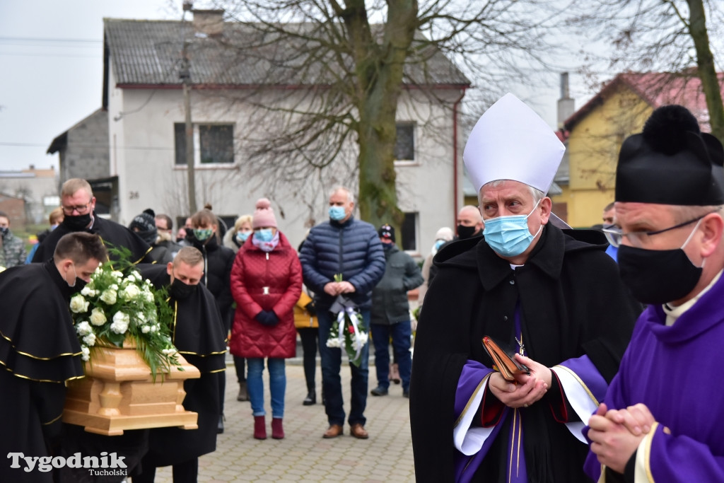 Pogrzeb księdza kanonika Romana Walkowska