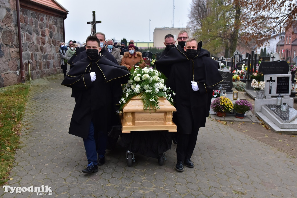 Pogrzeb księdza kanonika Romana Walkowska