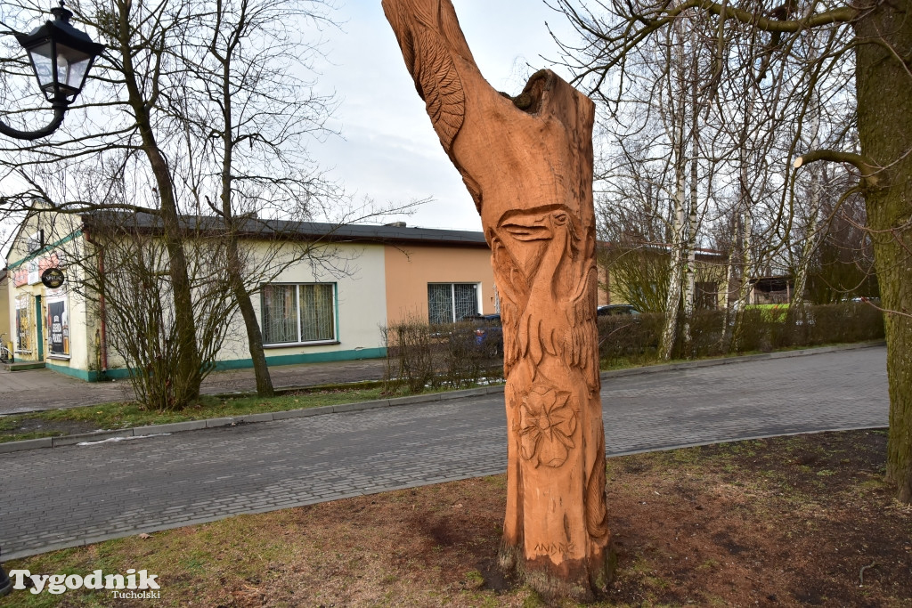 Rzeźba Andre wykonana piłą motorową