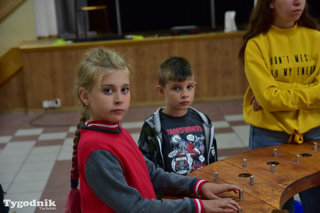 Kompozyt w Gostycynie: Tak powstawały ogromne instrumenty