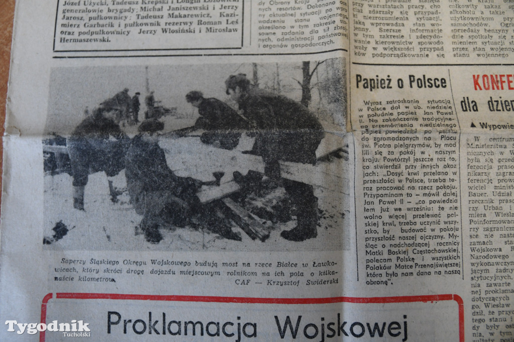 40 lat temu wprowadzono stan wojenny. Tak pisał Głos Pomorza