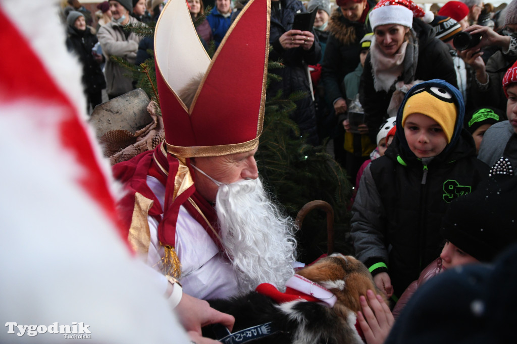 Świąteczna impreza przy Powiatowym Centrum Wsparcia w Tucholi