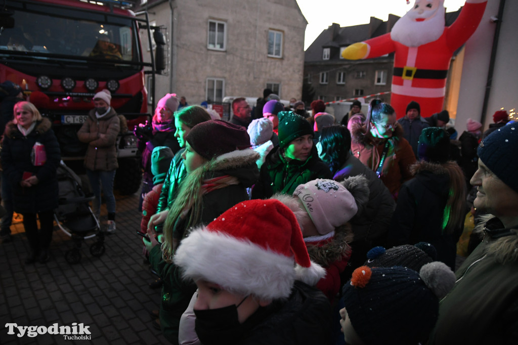 Świąteczna impreza przy Powiatowym Centrum Wsparcia w Tucholi
