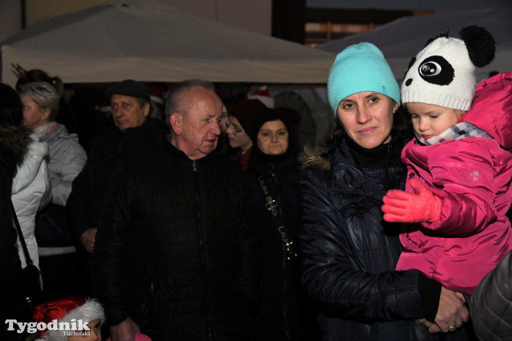 Świąteczna impreza przy Powiatowym Centrum Wsparcia w Tucholi