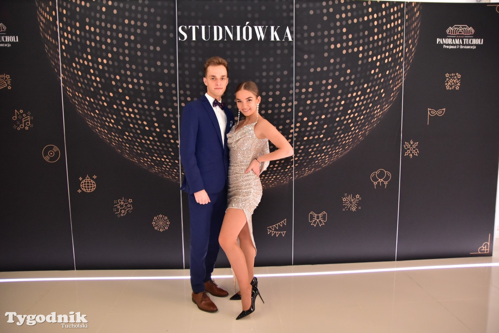 Studniówka LO - IMPREZA i ZDJĘCIA NA ŚCIANCE