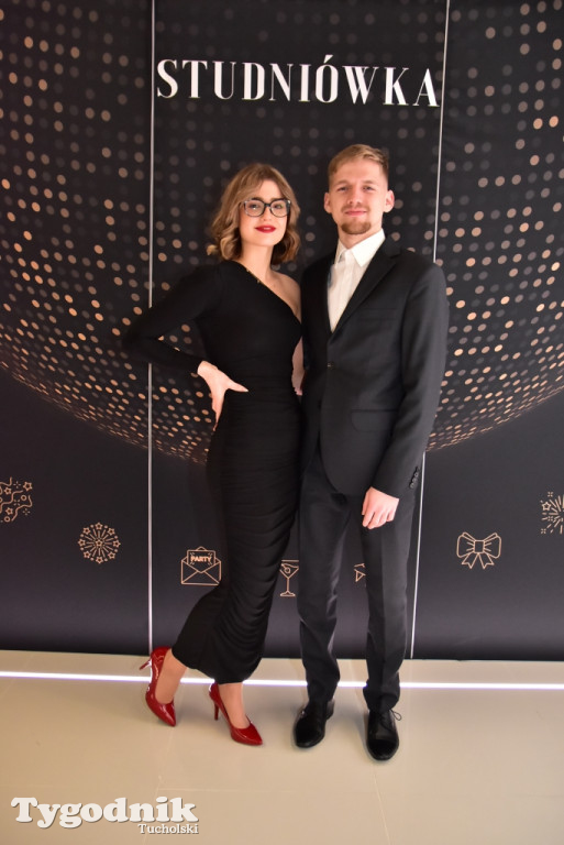Studniówka LO - IMPREZA i ZDJĘCIA NA ŚCIANCE