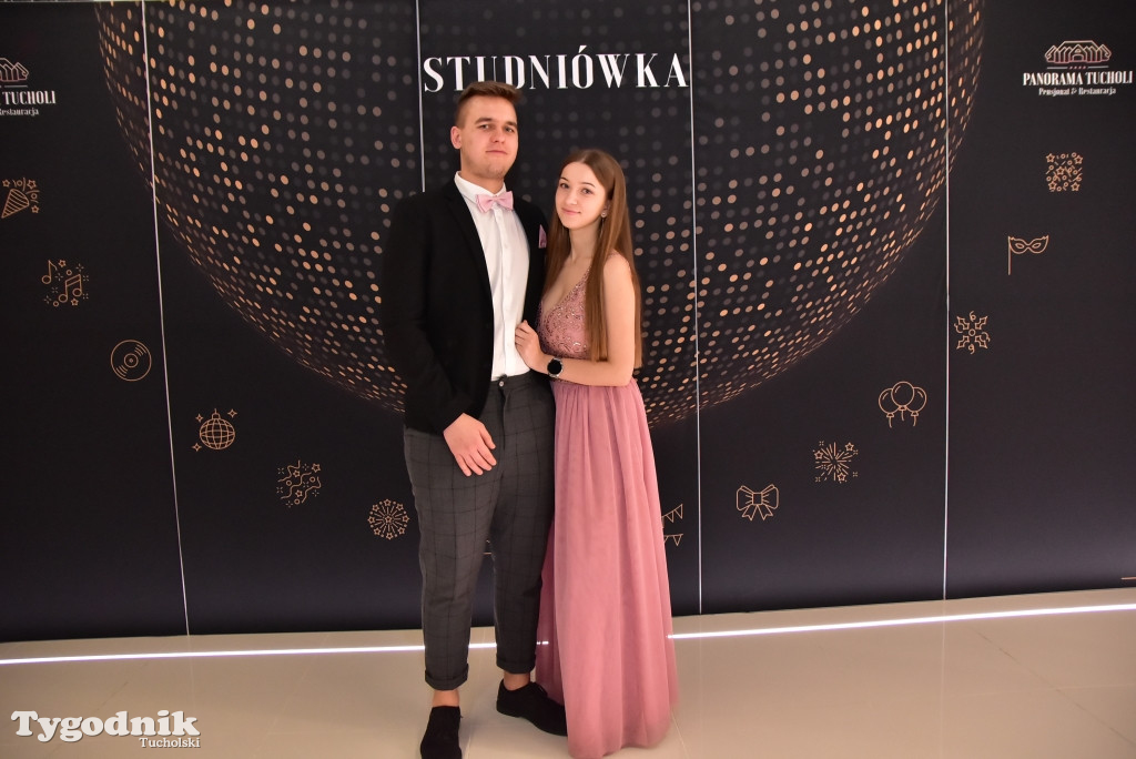 Studniówka LO - IMPREZA i ZDJĘCIA NA ŚCIANCE