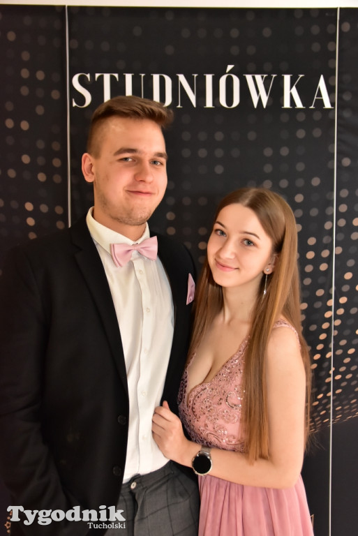 Studniówka LO - IMPREZA i ZDJĘCIA NA ŚCIANCE