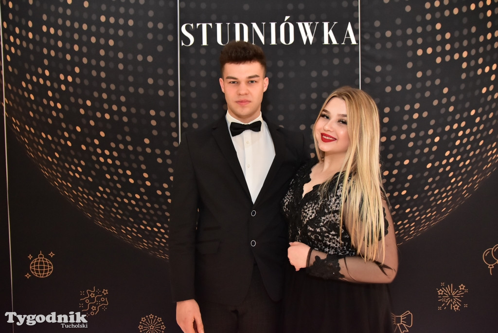 Studniówka LO - IMPREZA i ZDJĘCIA NA ŚCIANCE