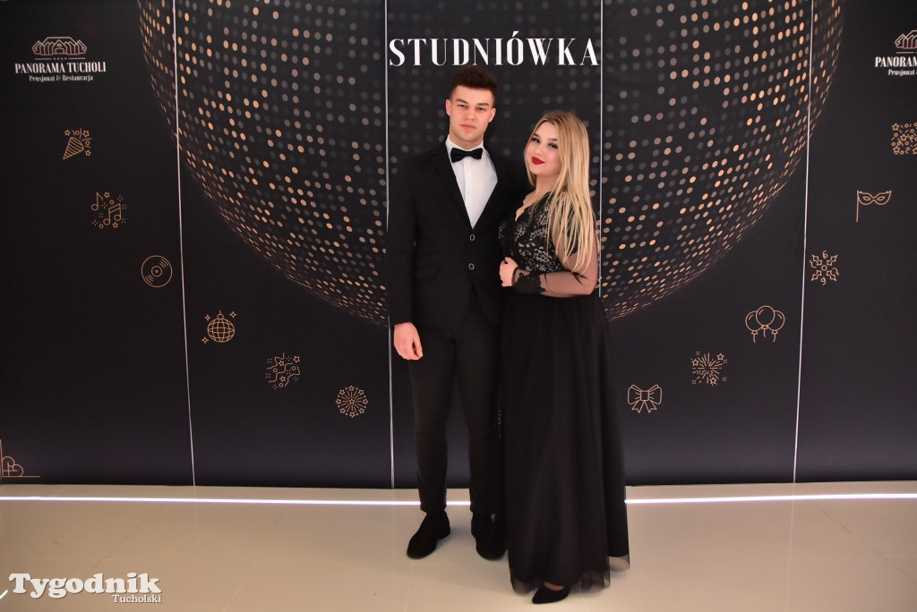 Studniówka LO - IMPREZA i ZDJĘCIA NA ŚCIANCE
