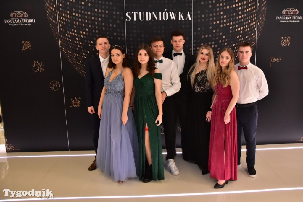 Studniówka LO - IMPREZA i ZDJĘCIA NA ŚCIANCE