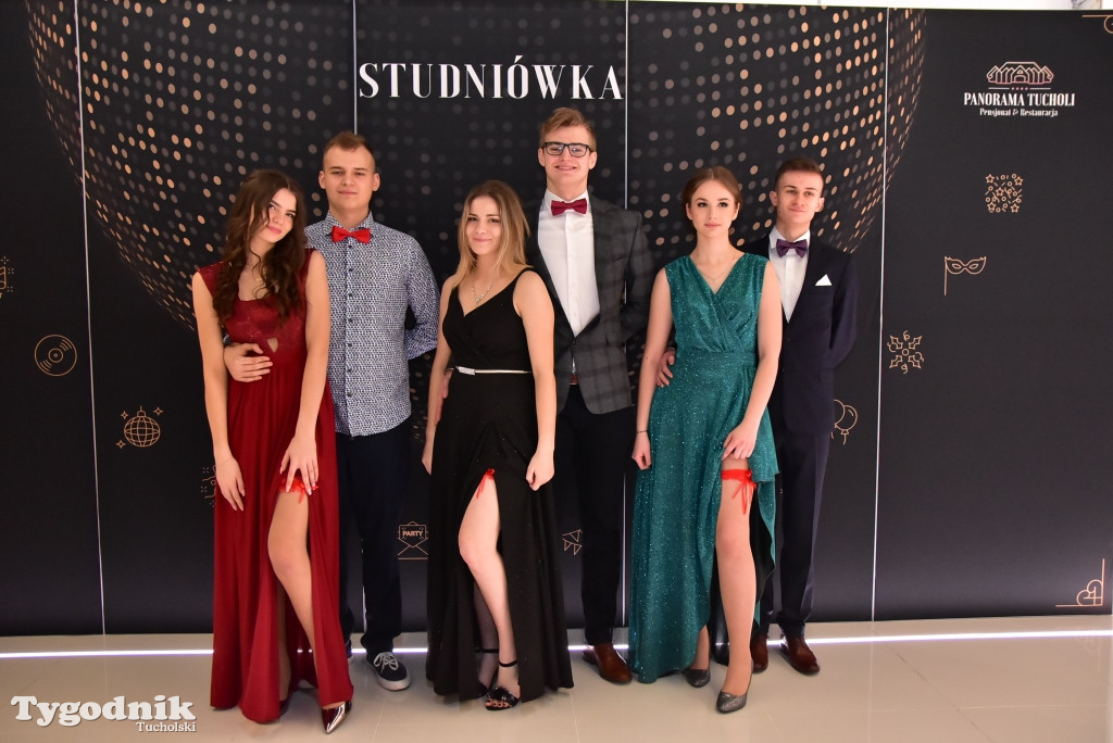 Studniówka LO - IMPREZA i ZDJĘCIA NA ŚCIANCE