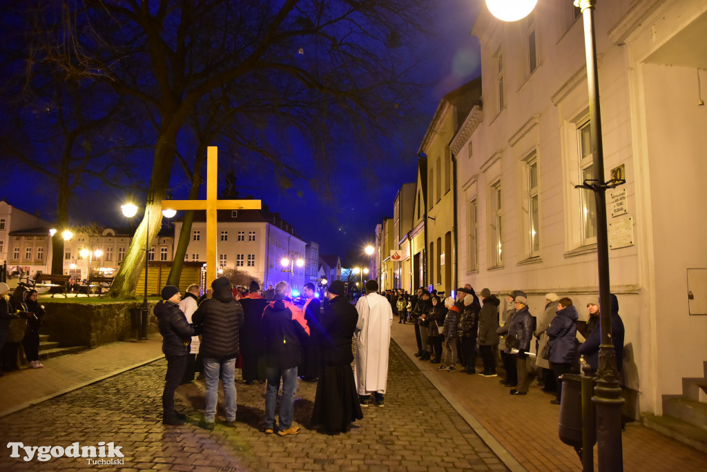 Droga Krzyżowa na ulicach Tucholi - 15.04.22