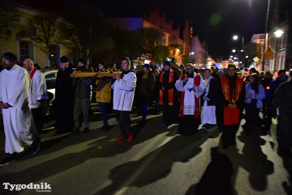 Droga Krzyżowa na ulicach Tucholi - 15.04.22