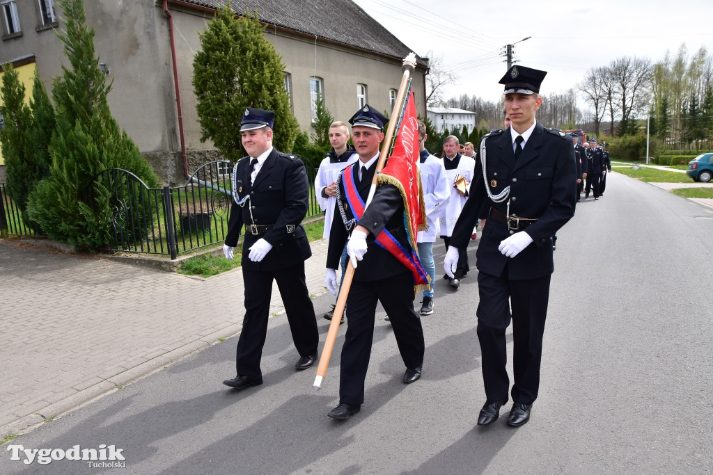 Drożdzienica świętuje i wita wóz dla OSP