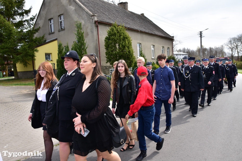 Drożdzienica świętuje i wita wóz dla OSP