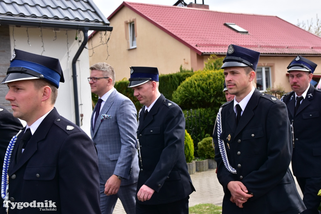 Drożdzienica świętuje i wita wóz dla OSP