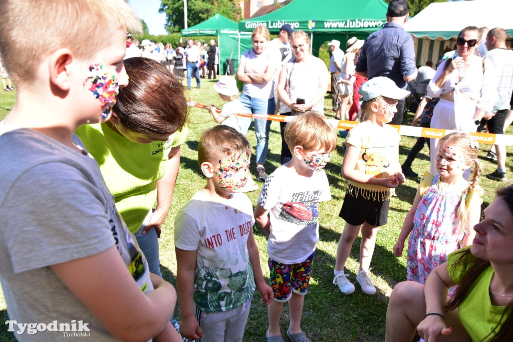 Bajkowy Dzień Dziecka na plaży w Bysławiu