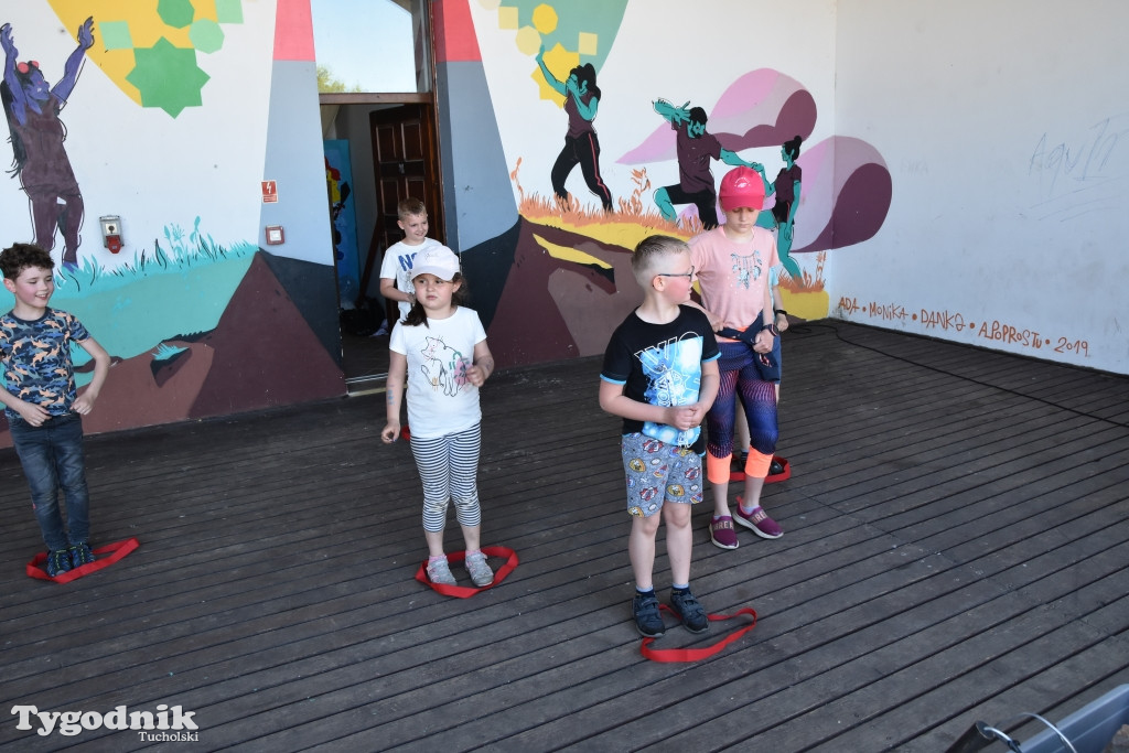 Bajkowy Dzień Dziecka na plaży w Bysławiu