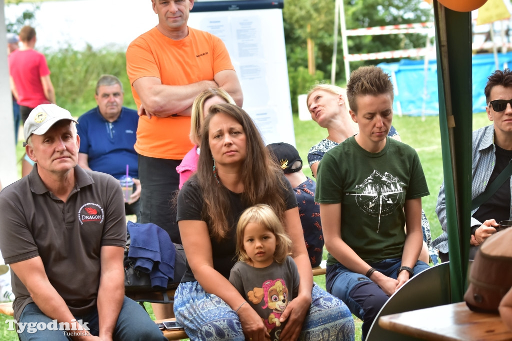 Morsy żegnają lato na plaży w Bysławiu