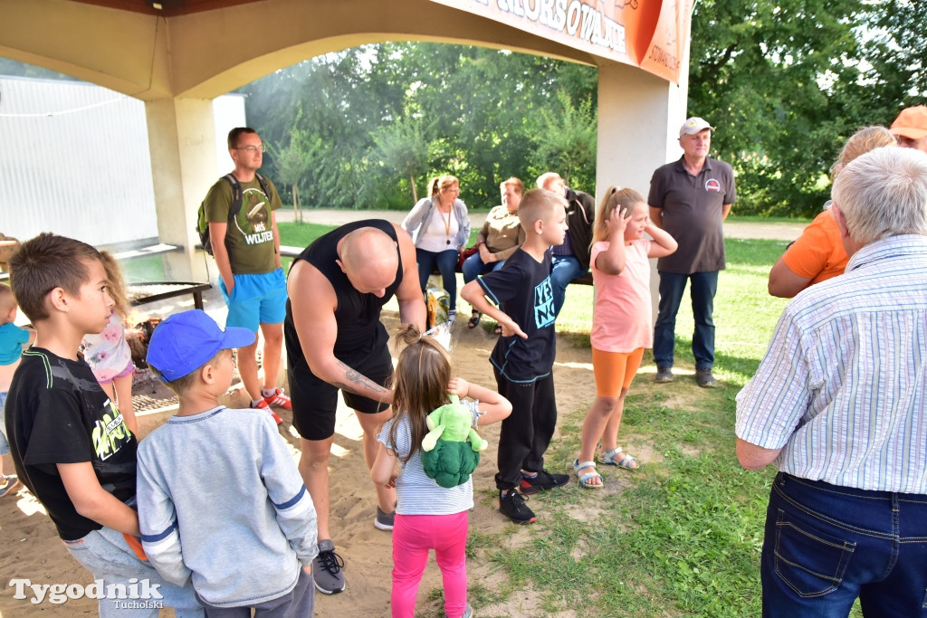 Morsy żegnają lato na plaży w Bysławiu