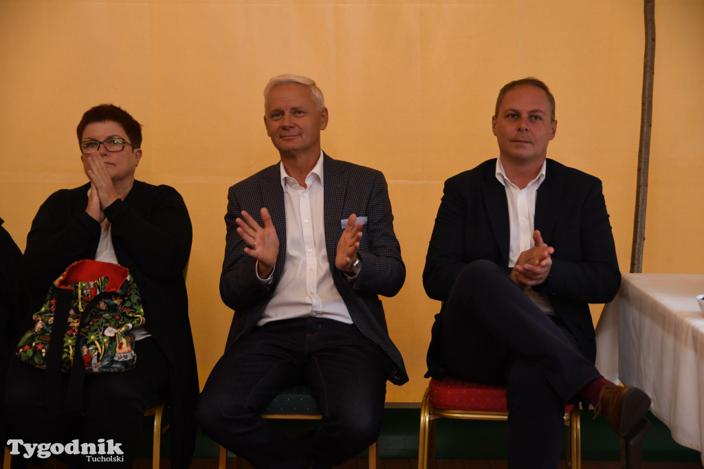 Plener w Brdzie, na nim dzieci ze Sztukarni (2022)