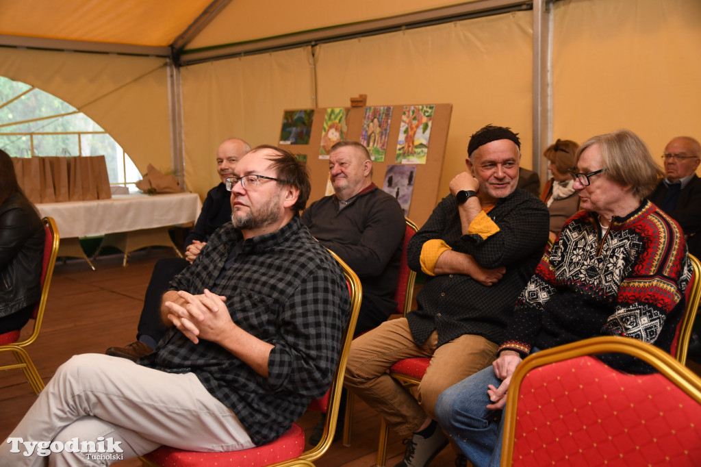 Plener w Brdzie, na nim dzieci ze Sztukarni (2022)