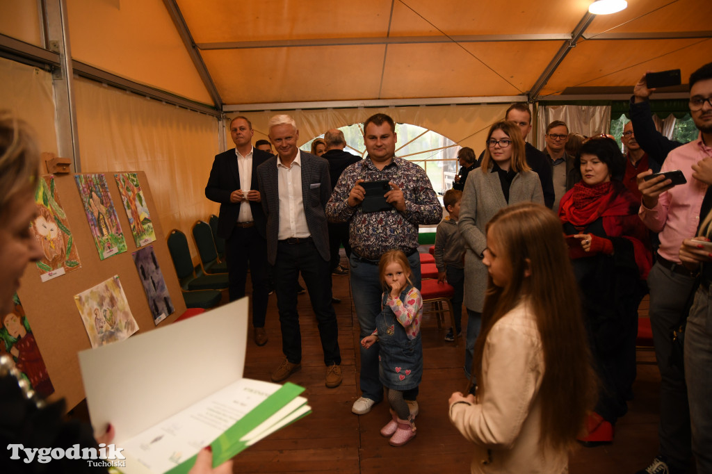 Plener w Brdzie, na nim dzieci ze Sztukarni (2022)