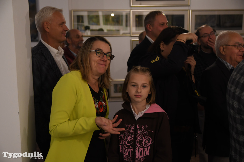 Plener w Brdzie, na nim dzieci ze Sztukarni (2022)