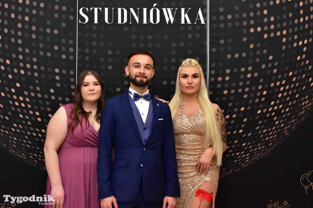 Tuchola: Studniówka ZSLiA cz. 2