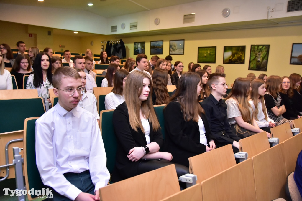 Stypendia dla uczniów LO, ZSLiA i ZSLiT