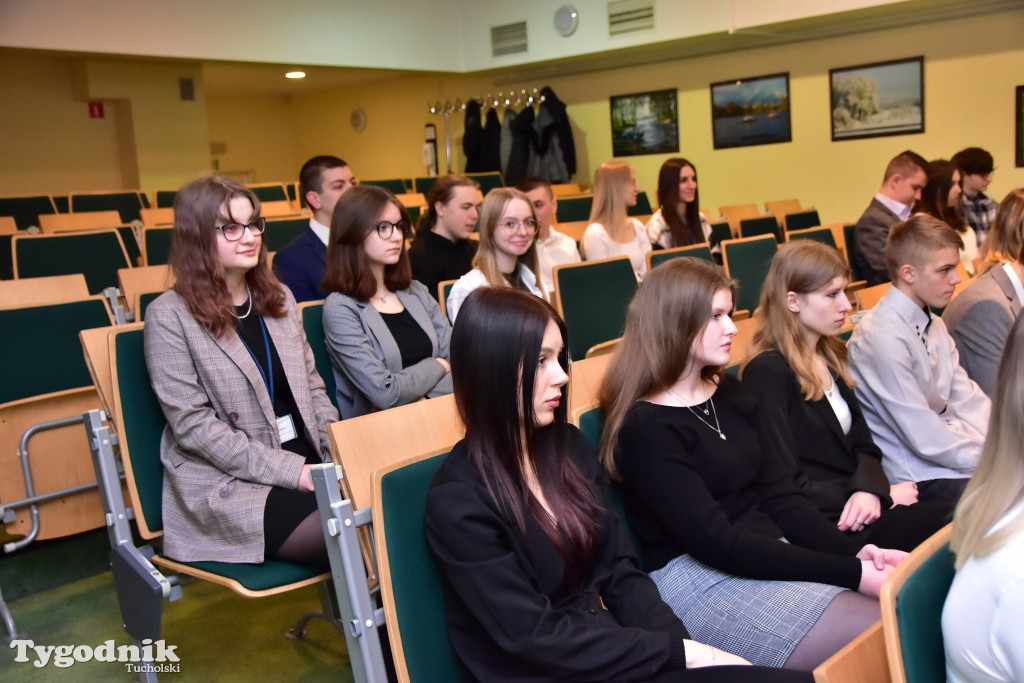 Stypendia dla uczniów LO, ZSLiA i ZSLiT