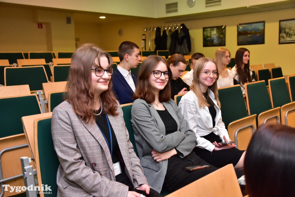 Stypendia dla uczniów LO, ZSLiA i ZSLiT