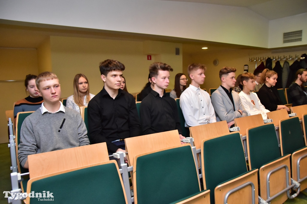 Stypendia dla uczniów LO, ZSLiA i ZSLiT