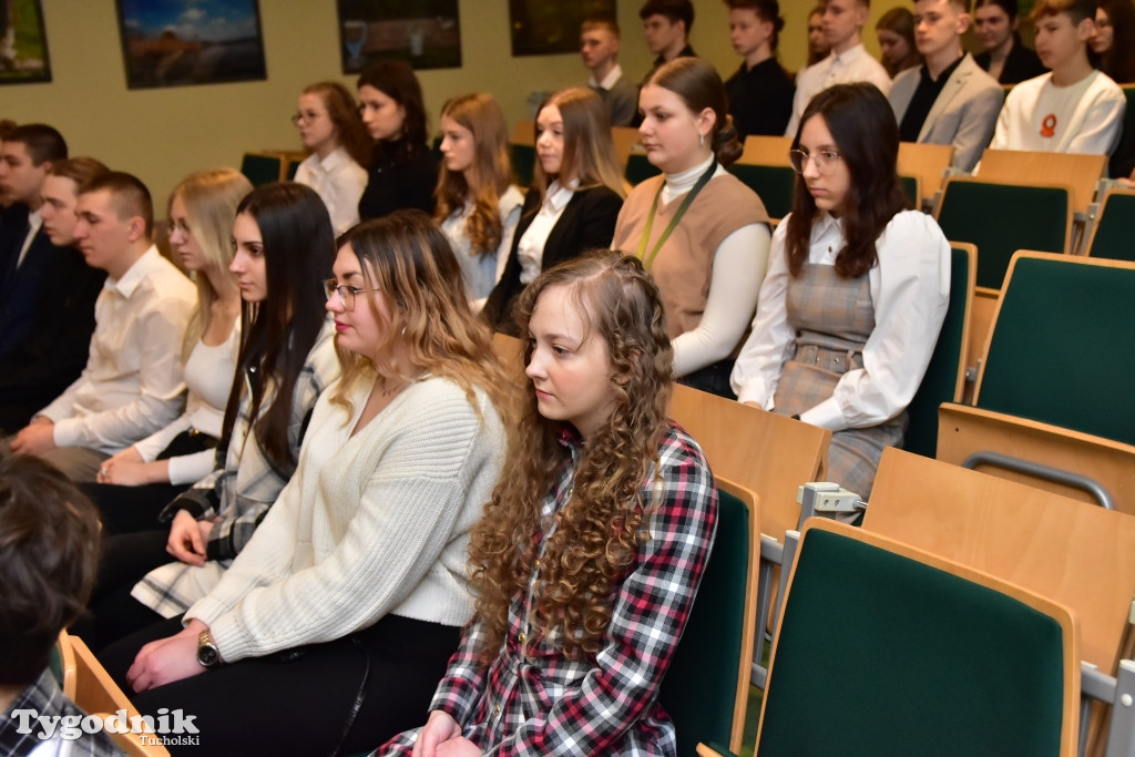 Stypendia dla uczniów LO, ZSLiA i ZSLiT