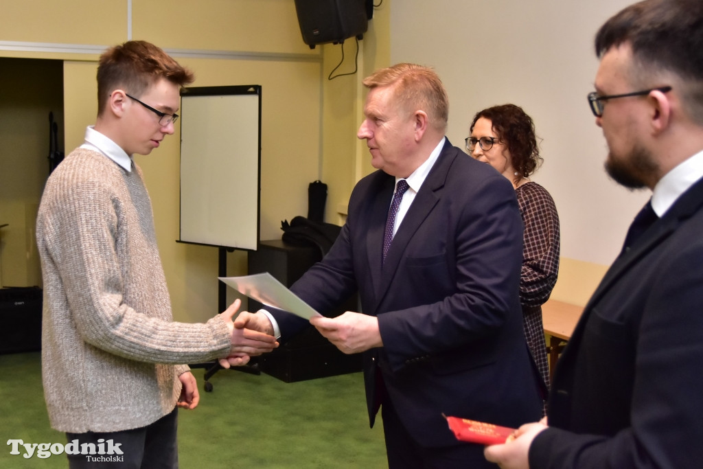 Stypendia dla uczniów LO, ZSLiA i ZSLiT