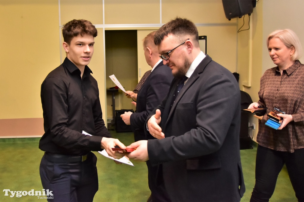 Stypendia dla uczniów LO, ZSLiA i ZSLiT