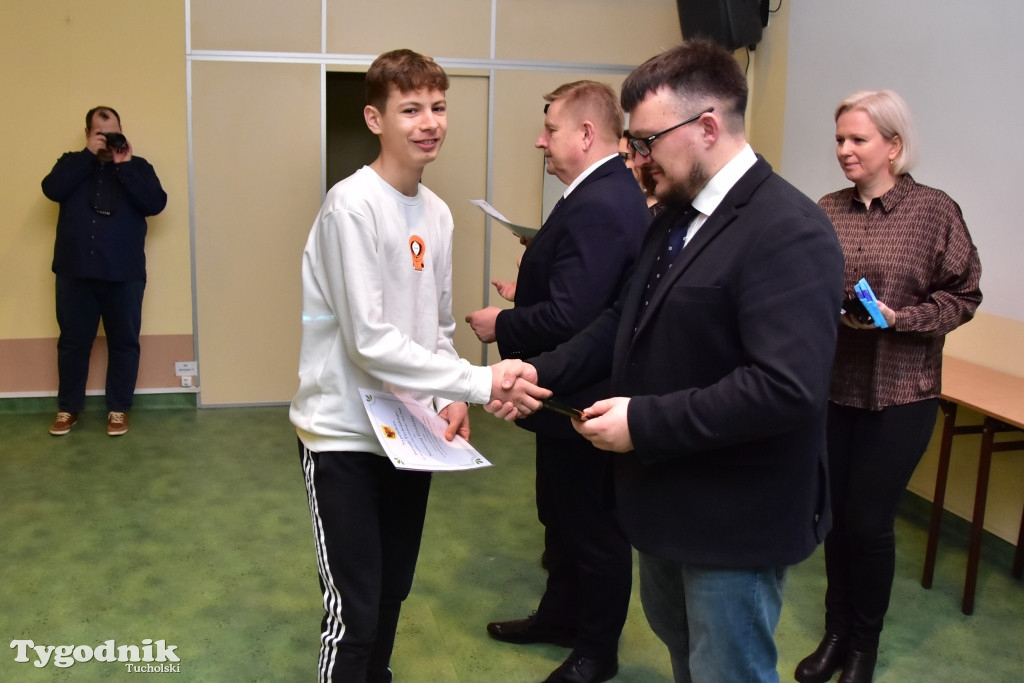 Stypendia dla uczniów LO, ZSLiA i ZSLiT
