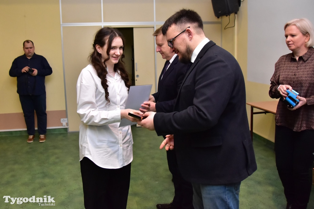 Stypendia dla uczniów LO, ZSLiA i ZSLiT