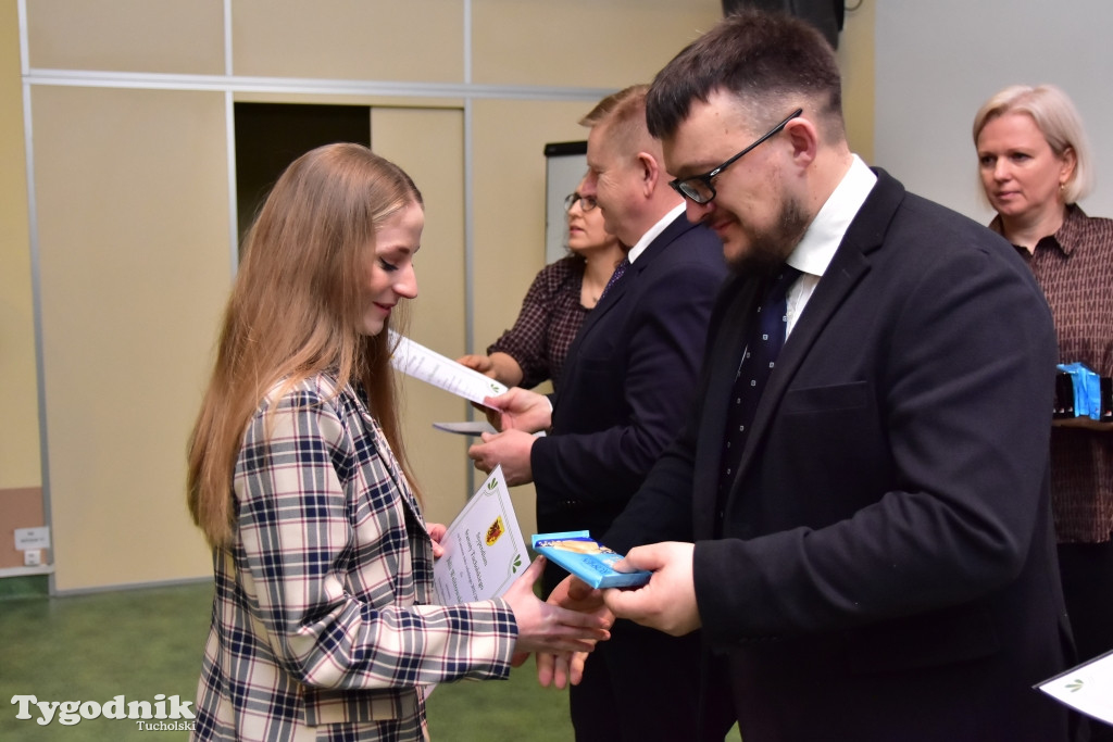 Stypendia dla uczniów LO, ZSLiA i ZSLiT